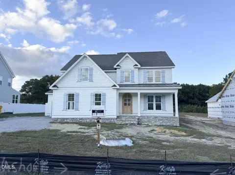 135 Summerlin Dr, Clayton, NC 27527