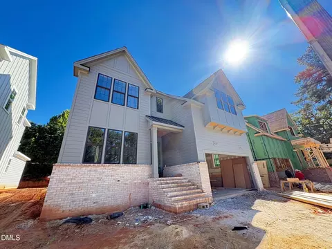 914 Marilyn Dr, Raleigh, NC 27607