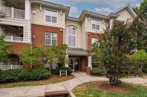 1221 Arborgate Cir, Chapel Hill, NC 27514