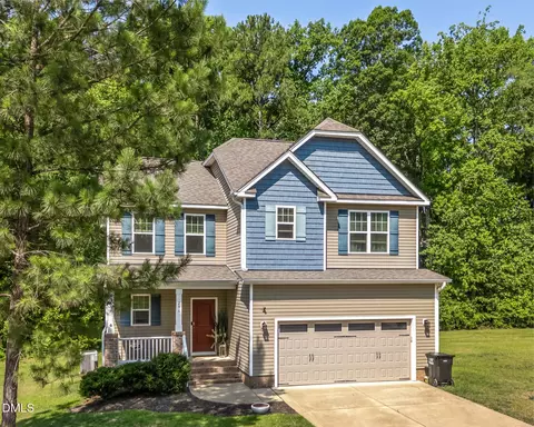 296 Shadowbark Dr, Garner, NC 27529