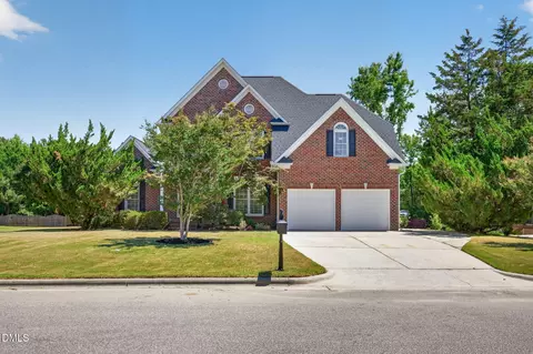 105 Ecklin Ln, Cary, NC 27519
