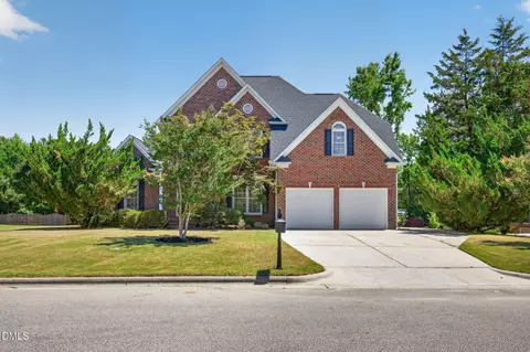 105 Ecklin Ln, Cary, NC 27519