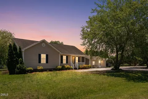 26 Weatherspoon Ln, Smithfield, NC 27577