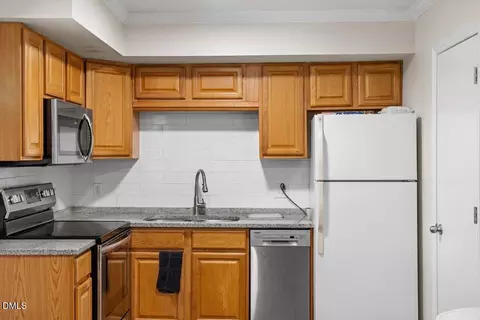 Kitchen - 2 Capri Ter, Durham, NC 27703 photo 2 of 2