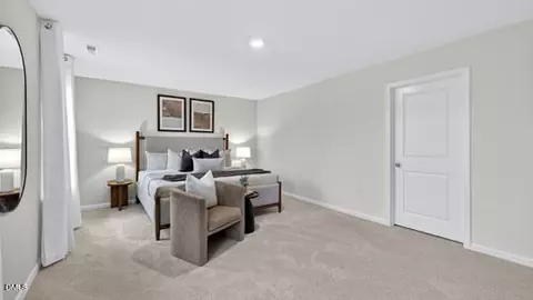 Bedroom - 913 Comice Pear Way, Willow Spring, NC 27592 photo 2 of 5