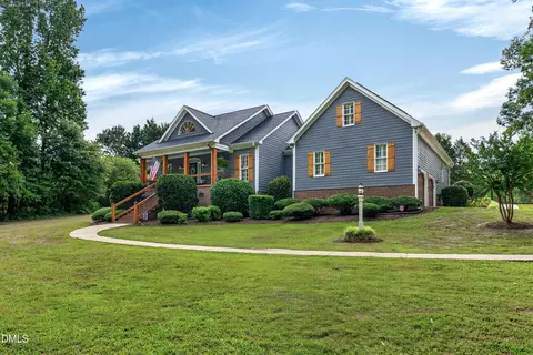 7101 Evelyn Cir, Zebulon, NC 27597