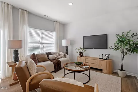 Living - 121 Elyse Overlook Lp #44, Sanford, NC 27332 photo 1 of 1