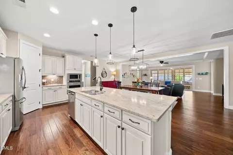 1016 Cuthbert Ln, Durham, NC 27703 photo 6
