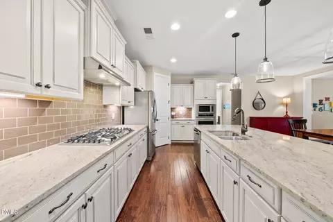 1016 Cuthbert Ln, Durham, NC 27703 photo 5