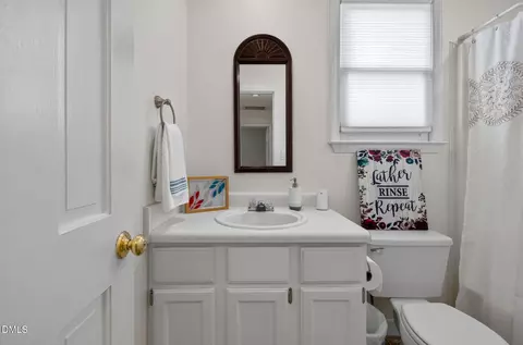 Bath - 920 Fairlong Rd, Wake Forest, NC 27587 photo 5 of 6