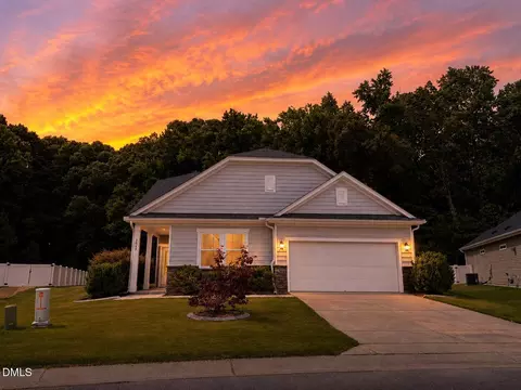 3049 Willow Ranch Dr, Fuquay Varina, NC 27526