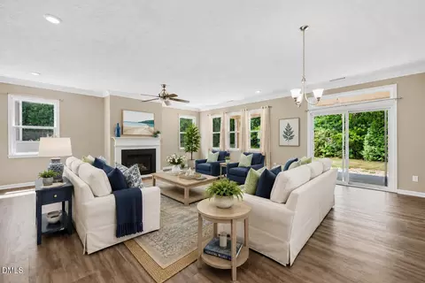 3049 Willow Ranch Dr, Fuquay Varina, NC 27526