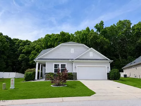 3049 Willow Ranch Dr, Fuquay Varina, NC 27526