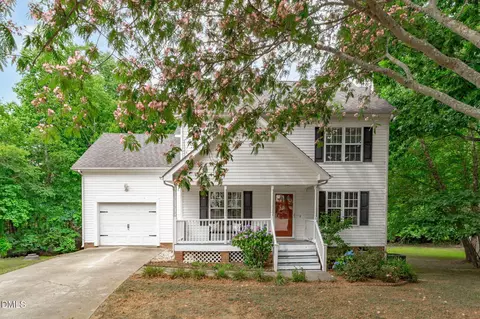 100 Peakhill Rd, Holly Springs, NC 27540