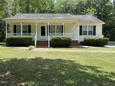 29 Sommerset Dr, Clayton, NC 27520