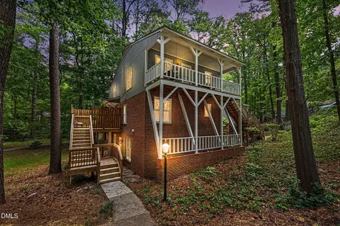 119 Carmichael Ct, Cary, NC 27511