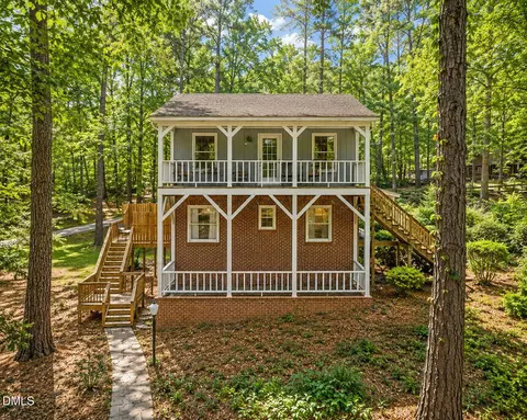 119 Carmichael Ct, Cary, NC 27511