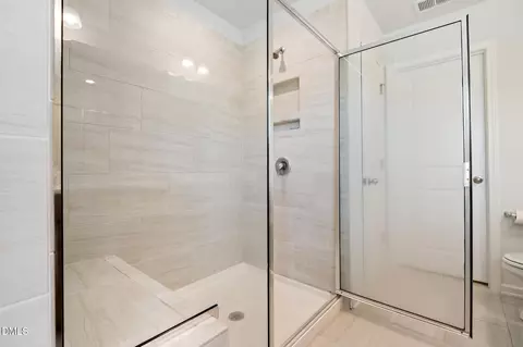 Bath - 1404 Compass Dr, Durham, NC 27713 photo 3 of 5