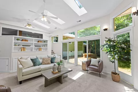104 Empire Cir, Cary, NC 27513