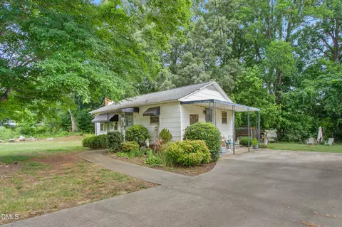 1310 Stone St Ext, Mebane, NC 27302