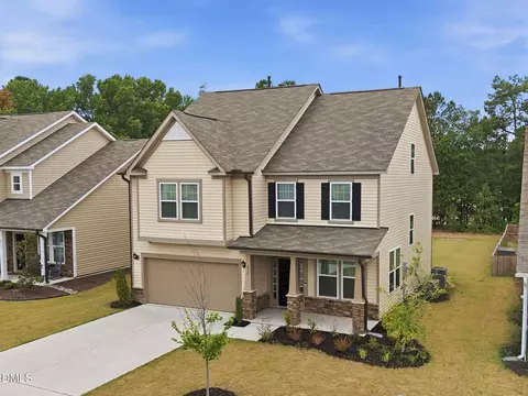835 Golden Plum Ln, Zebulon, NC 27597