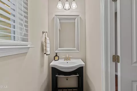 Bath - 4962 Highcroft Dr, Cary, NC 27519 photo 2 of 6