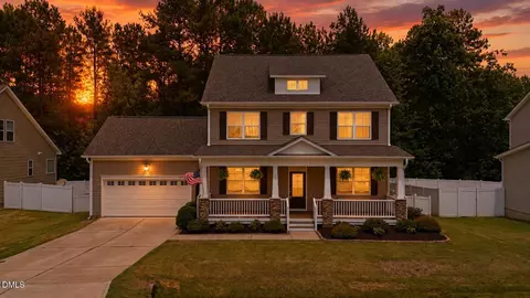 52 Grey Hawk Dr, Garner, NC 27529 photo 2