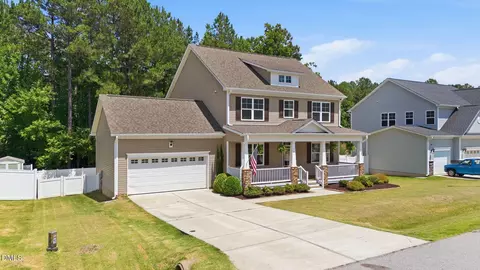 52 Grey Hawk Dr, Garner, NC 27529 photo 4