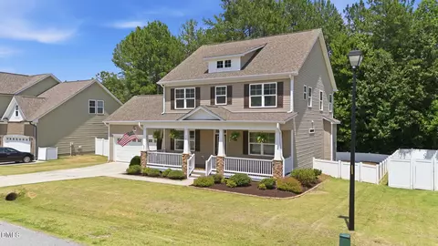 52 Grey Hawk Dr, Garner, NC 27529 photo 3