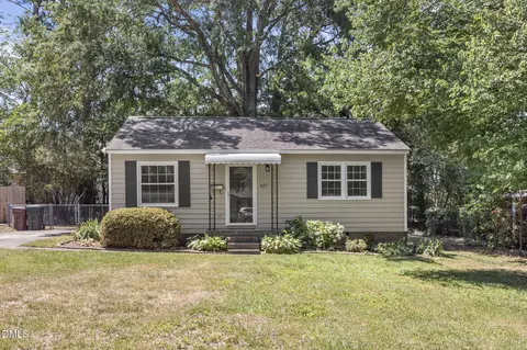 427 W Park St, Cary, NC 27511