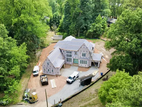 1504 Strothmore Ct, Raleigh, NC 27615