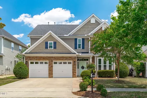 182 Stobhill Ln, Holly Springs, NC 27540