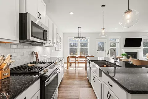 235 Sneed Ln, Fuquay Varina, NC 27526