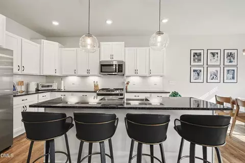 235 Sneed Ln, Fuquay Varina, NC 27526