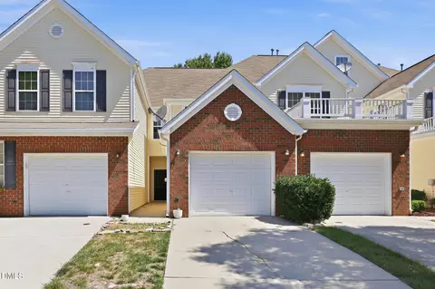 2617 Forest Shadows Ln, Raleigh, NC 27614