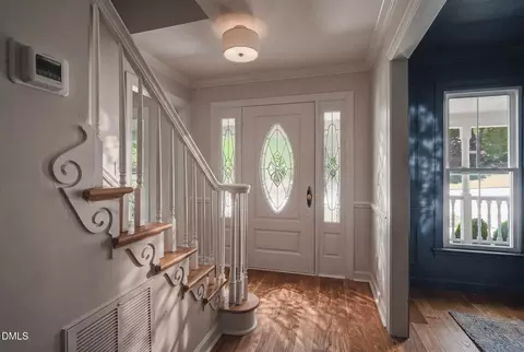 815 Northwoods Dr, Cary, NC 27513