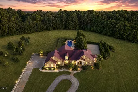 2601 Littleleaf Ln, Hillsborough, NC 27278
