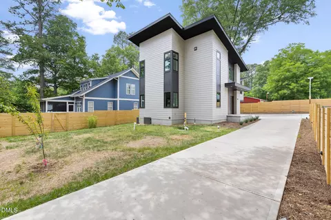 Exterior - 418 E Hammond St, Durham, NC 27704 photo 6 of 6