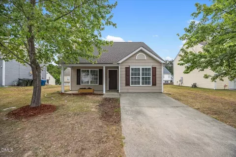 Exterior - 705 Big Twig Ln, Durham, NC 27703 photo 2 of 4