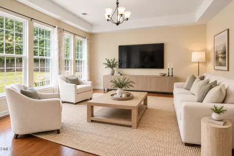 67 S Farnleigh Dr, Chapel Hill, NC 27517