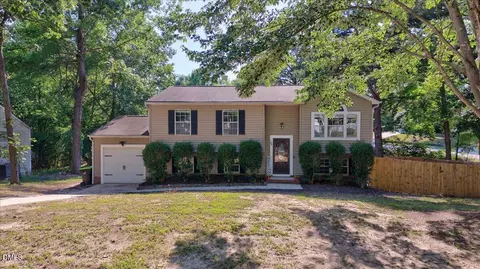 109 Summershade Ct, Knightdale, NC 27545