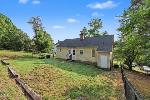 Exterior - 924 Big Bend Ct, Wake Forest, NC 27587 photo 8 of 10