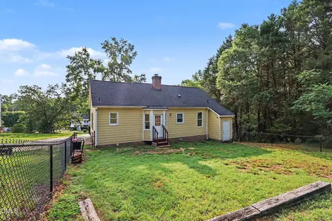 Exterior - 924 Big Bend Ct, Wake Forest, NC 27587 photo 4 of 10