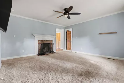 Living - 924 Big Bend Ct, Wake Forest, NC 27587 photo 4 of 6
