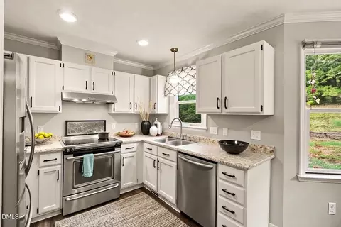 Kitchen - 924 Big Bend Ct, Wake Forest, NC 27587 photo 2 of 3