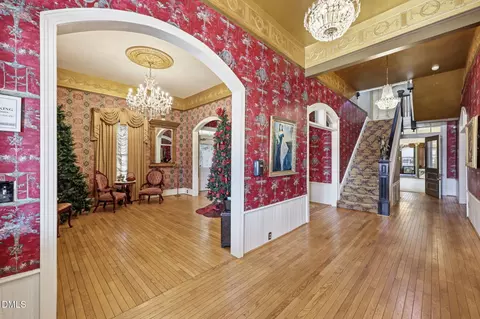 Entry Way - 201 E Hill St, Benson, NC 27504 photo 4 of 8