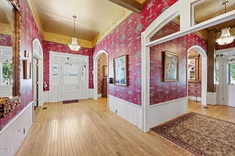 Entry Way - 201 E Hill St, Benson, NC 27504 photo 3 of 8