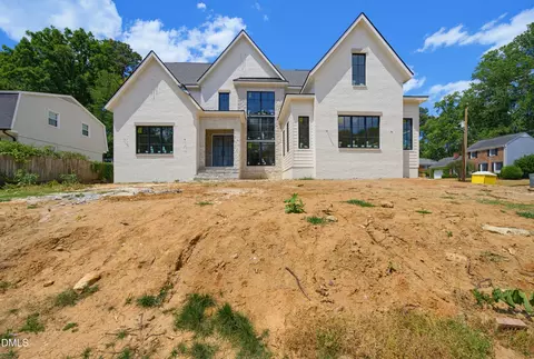 413 Pinecroft Dr, Raleigh, NC 27609