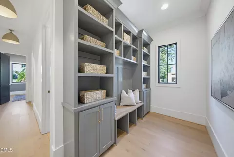 Entry Way - 413 Pinecroft Dr, Raleigh, NC 27609 photo 5 of 6