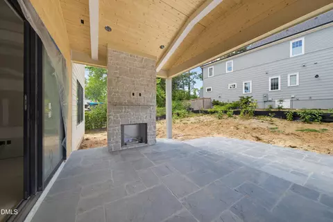 Exterior - 413 Pinecroft Dr, Raleigh, NC 27609 photo 4 of 4